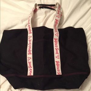 New Victoria’s Secret Zip up bag